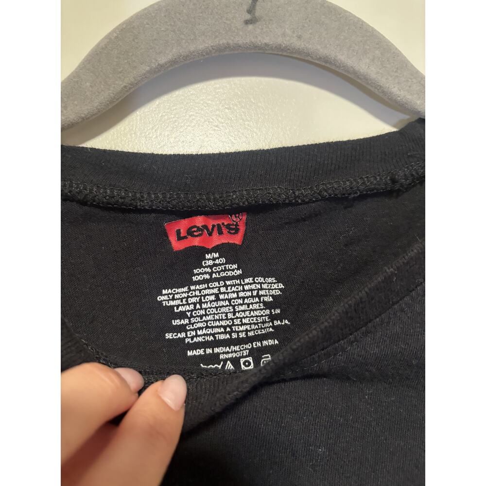 Levi's Black Cotton T-Shirt M - Picture 3 of 6